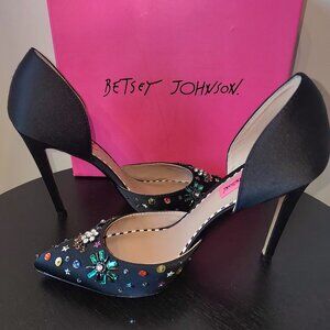 Size 9 Women Betsey Johnson Mayson Black Satin with Razzle Dazzle